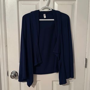 Light sweater with hood